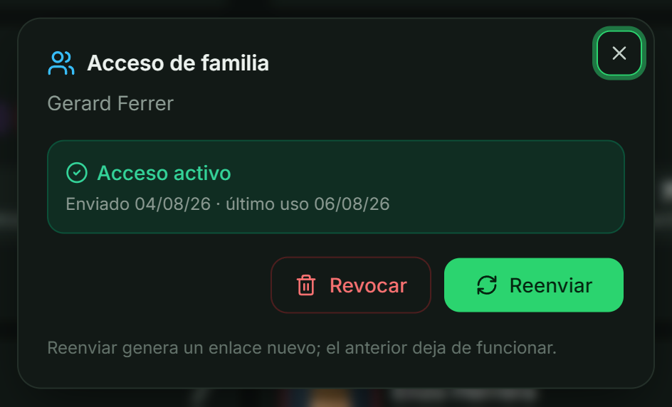 Diálogo «Acceso de familia» de un jugador con el acceso activo y los botones Revocar y Reenviar.